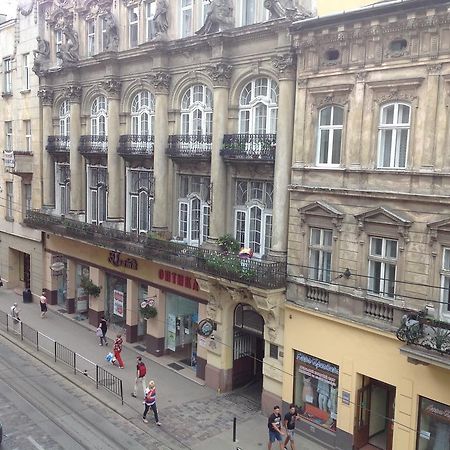 Apartments On Doroshenka 19 Lviv Exterior foto