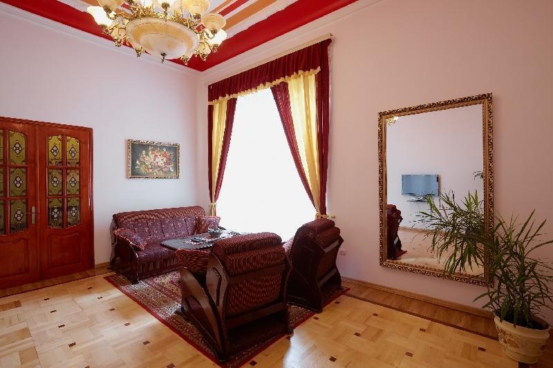 Apartments On Doroshenka 19 Lviv Exterior foto